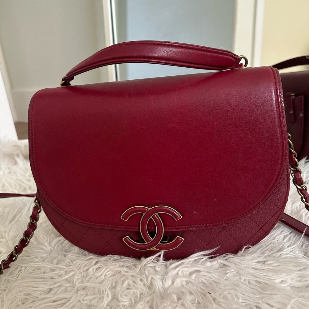 Chanel Coco Curve Flap Messenger Calfskin and Quilted Goatskin Medium